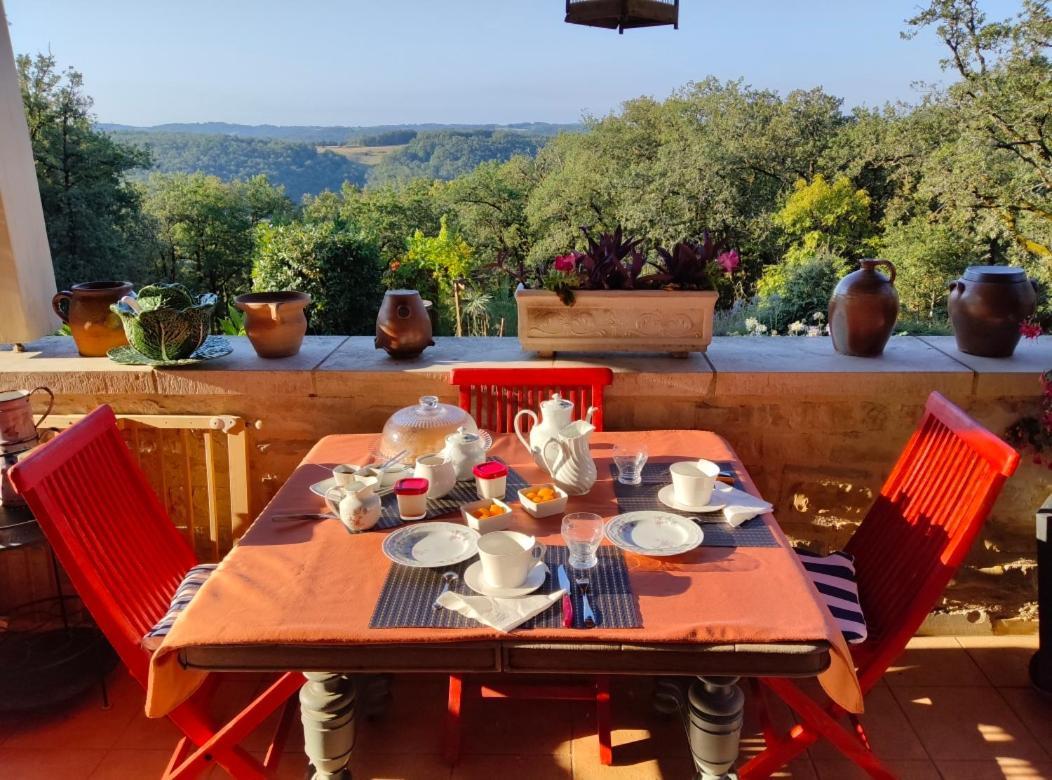 Bed and Breakfast Le Colombie Gouleme Concores Esterno foto